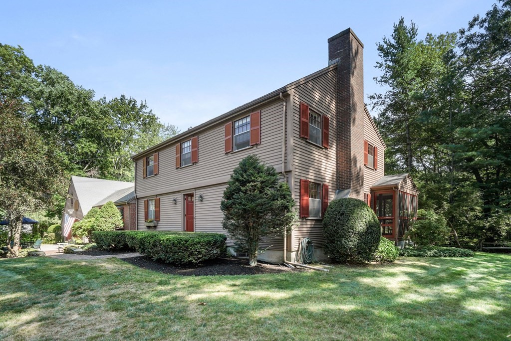 1 Walnut Lane Wenham, MA 01984 - Photo 3 of 41