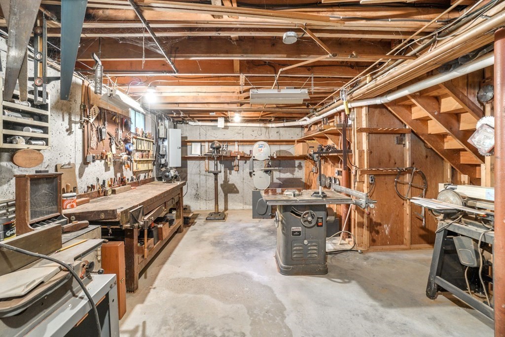 1 Walnut Lane Wenham, MA 01984 - Photo 34 of 41