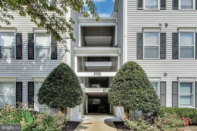 $2,650 | 10021 Vanderbilt Circle, Unit 14, Rockville, MD 20850