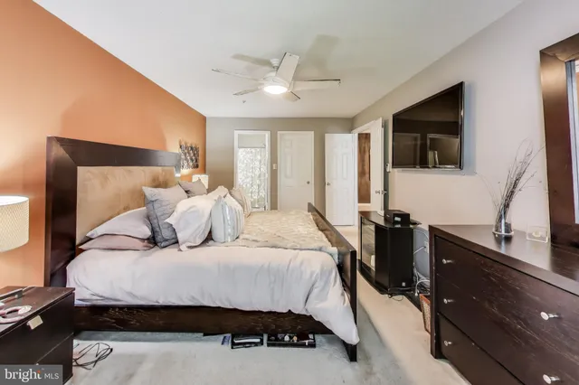 $2,650 | 10021 Vanderbilt Circle, Unit 14, Rockville, MD 20850