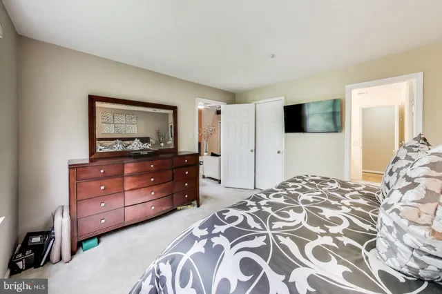 $2,650 | 10021 Vanderbilt Circle, Unit 14, Rockville, MD 20850