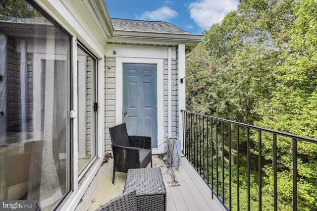 $2,650 | 10021 Vanderbilt Circle, Unit 14, Rockville, MD 20850