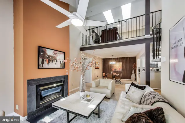 $2,650 | 10021 Vanderbilt Circle, Unit 14, Rockville, MD 20850