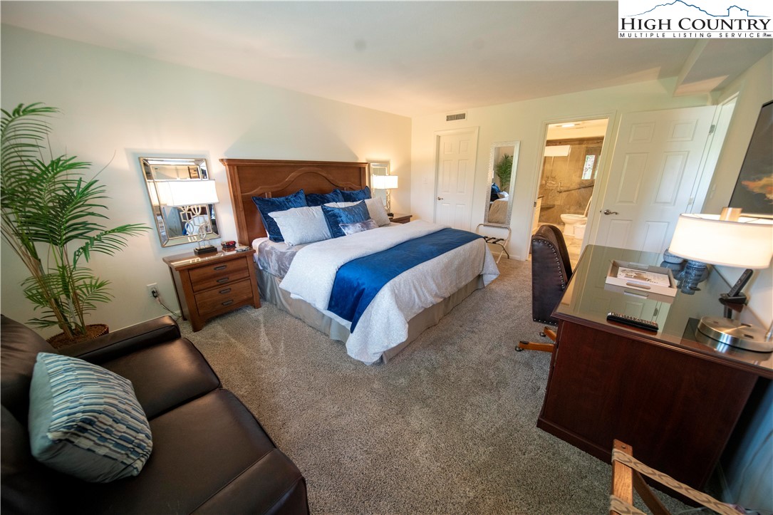 884 Chetola Lake Drive, Unit CARDINAL 202 Blowing Rock, NC 28605 - Photo 8 of 11