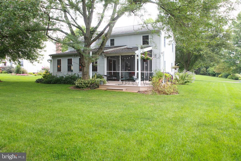 3876 Nolt Road Landisville, PA 17538 - Photo 4 of 26 Large, shaded rear yard.