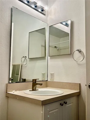 $1,750 | 326 Cervantes Drive, Unit 326, Kissimmee, FL 34743