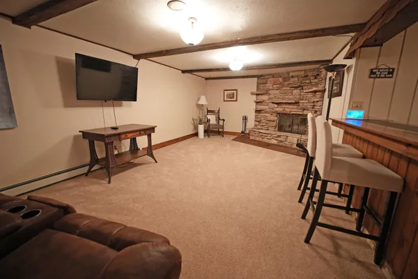 $519,900 | 5454 Norway Drive, Pulaski, WI 54162