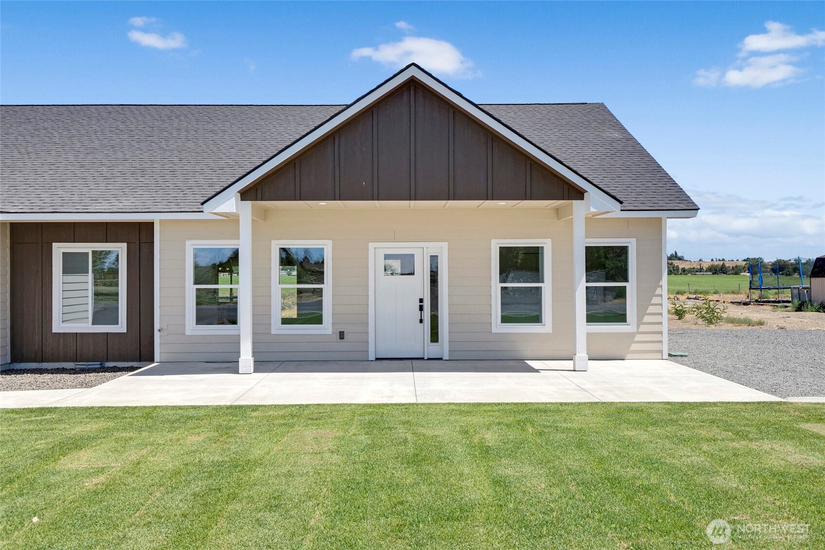 7471 Redmond Road Northeast Moses Lake, WA 98837 - Photo 7 of 38 Gallery Image 7