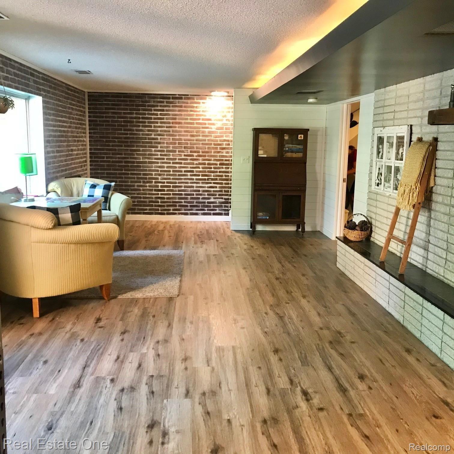 865 Viewland Drive Rochester, MI 48309 - Photo 63 of 90 IMG_4850.jpg