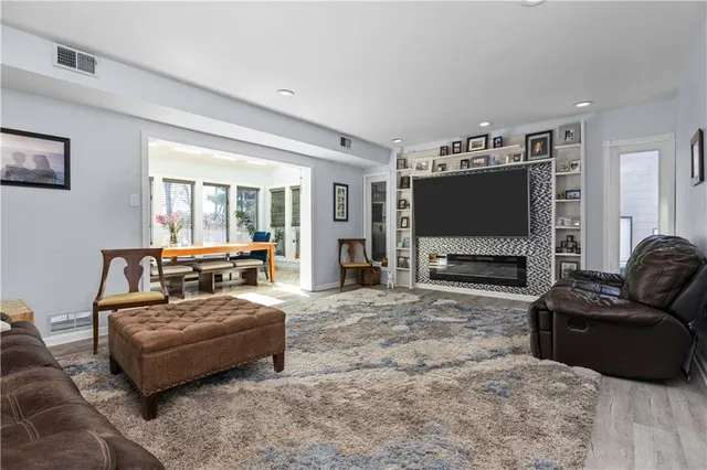 $720,000 | 116 South Pasadena Drive, Pittsburgh, PA 15215