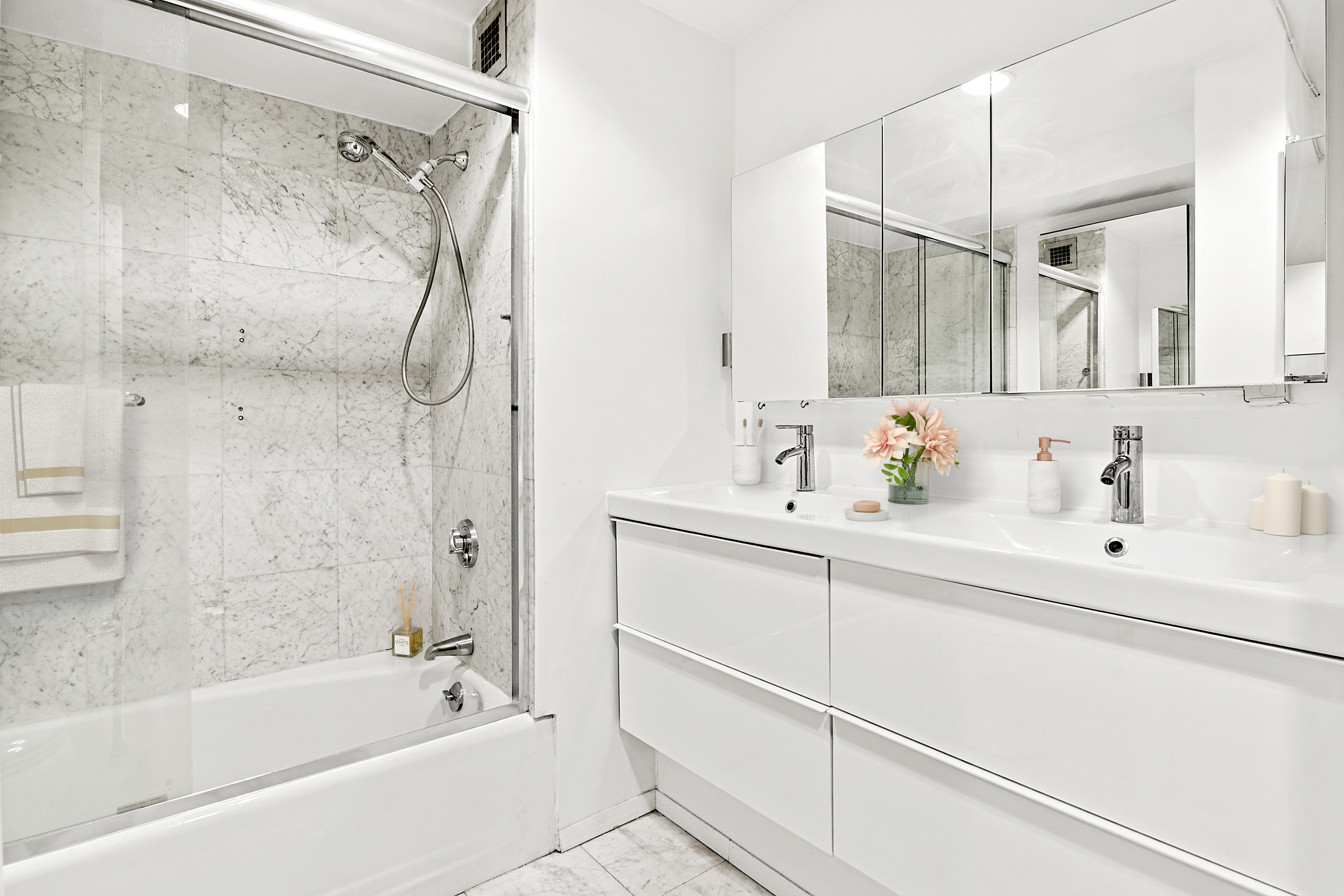 900 Park Avenue, Unit 18AB Manhattan, NY 10075 - Photo 8 of 20