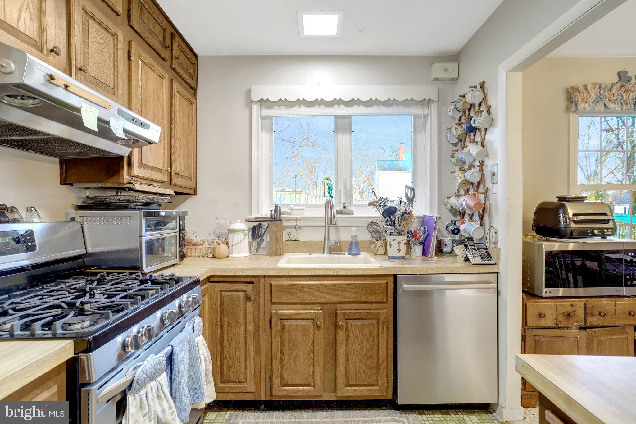 5502 Atlee Place Springfield, VA 22151 - Photo 12 of 41