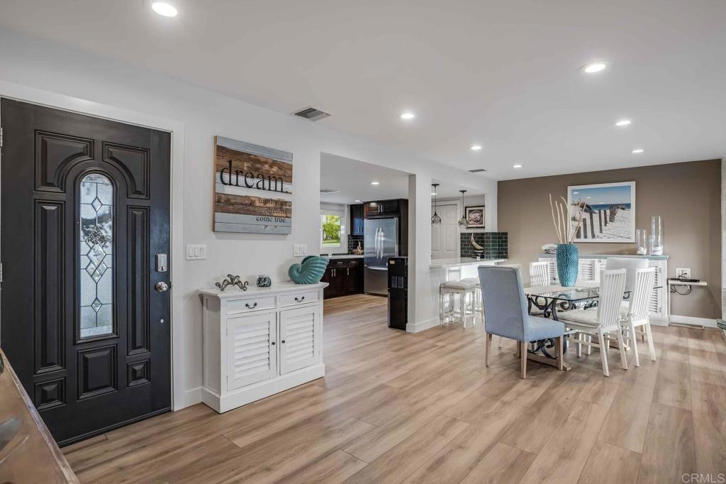 2203 Cameo Road Carlsbad, CA 92008 - Photo 14 of 68