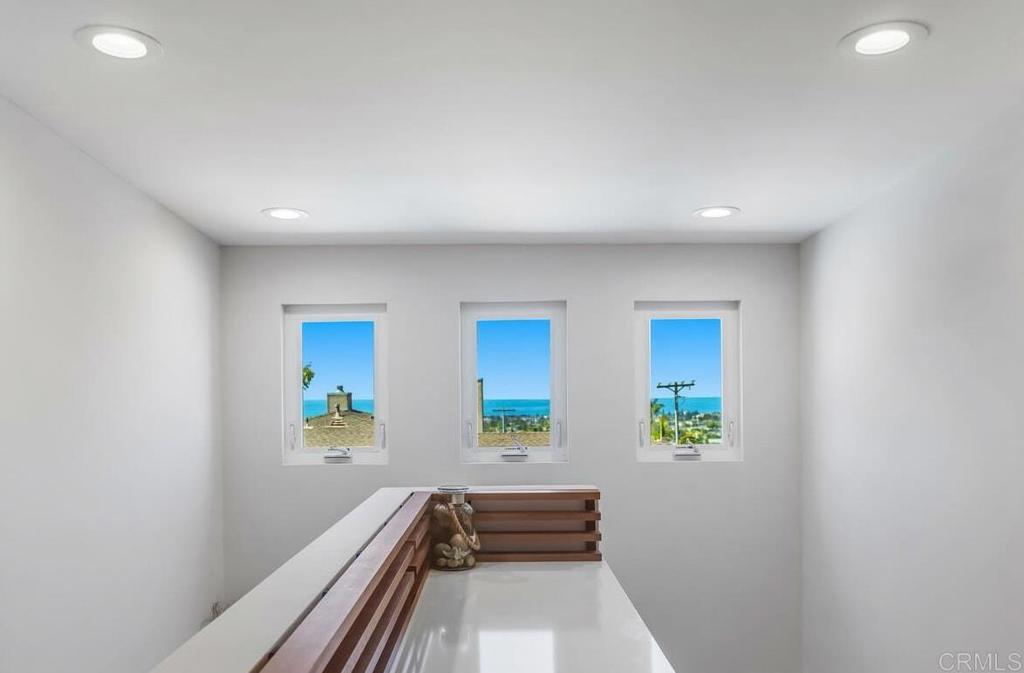 2203 Cameo Road Carlsbad, CA 92008 - Photo 26 of 68