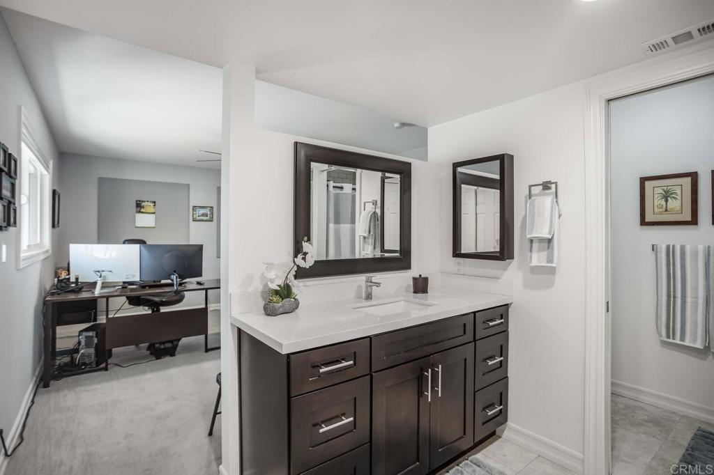 2203 Cameo Road Carlsbad, CA 92008 - Photo 46 of 68