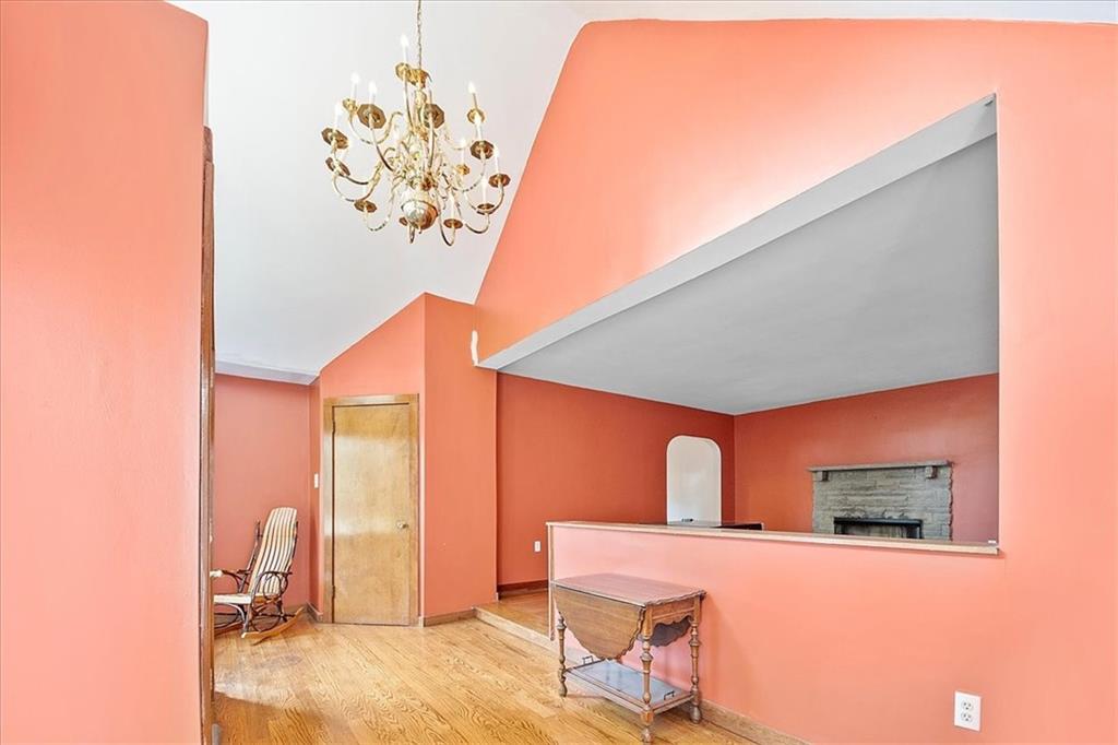 26 Tidball Road Pittsburgh, PA 15205 - Photo 3 of 20 Gallery Image 3
