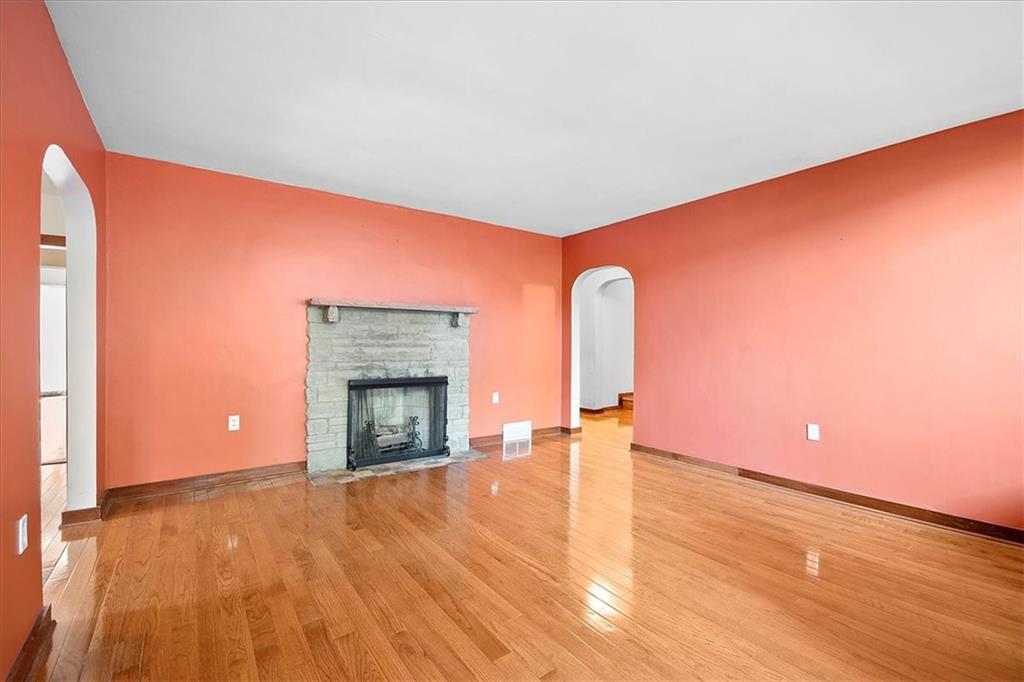 26 Tidball Road Pittsburgh, PA 15205 - Photo 4 of 20 Gallery Image 4