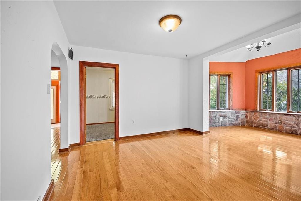 26 Tidball Road Pittsburgh, PA 15205 - Photo 5 of 20 Gallery Image 5