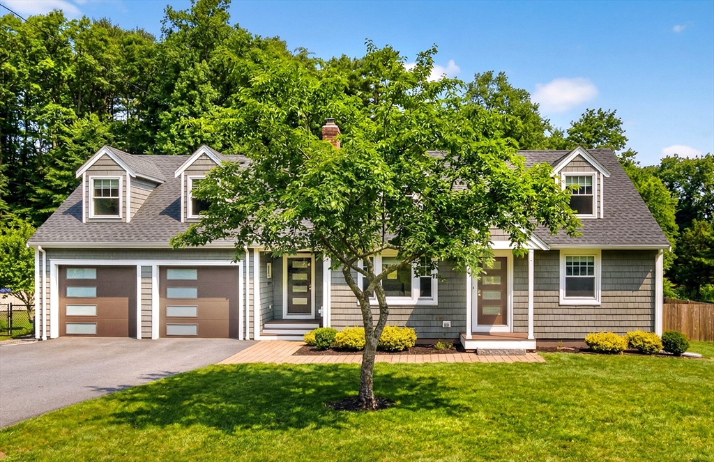 31 Water Street Saugus, MA 01906 - Photo 2 of 42