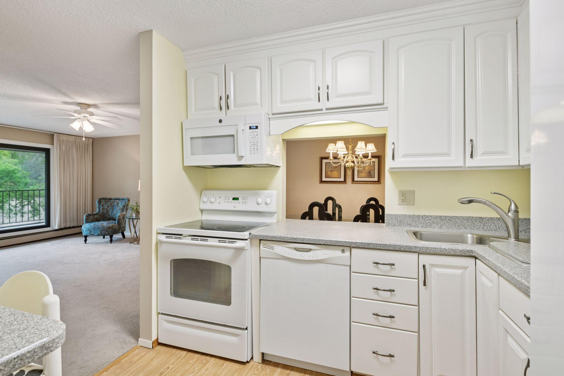 7520 Cahill Road, Unit 121A Edina, MN 55439 - Photo 3 of 35