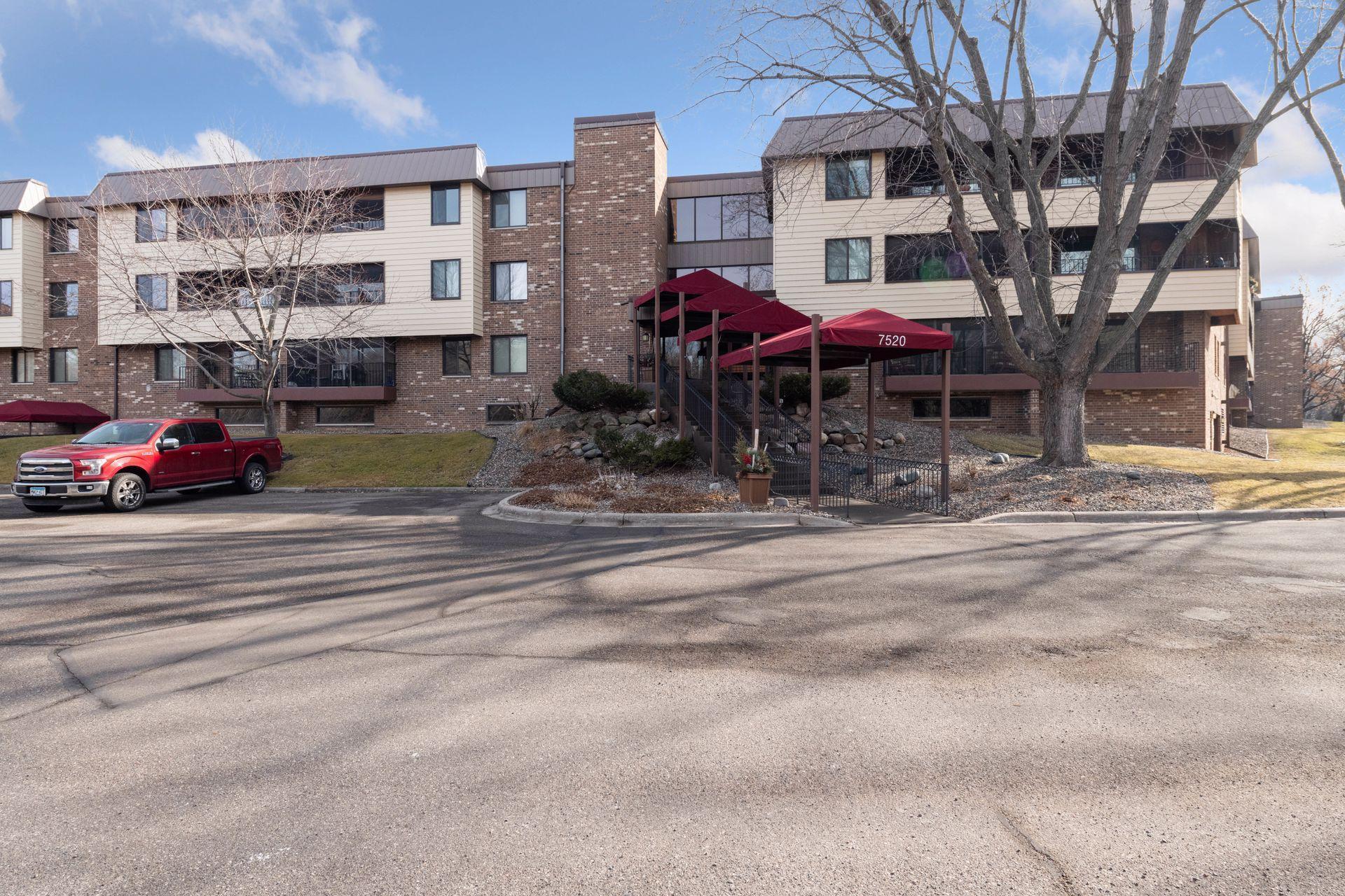 7520 Cahill Road, Unit 121A Edina, MN 55439 - Photo 35 of 35