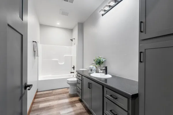 $450,000 | 621 East Pearl Street, Seymour, WI 54165