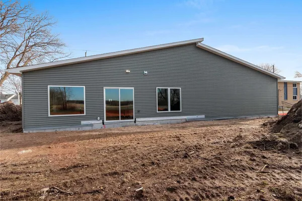 $450,000 | 621 East Pearl Street, Seymour, WI 54165