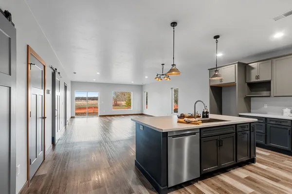 $450,000 | 621 East Pearl Street, Seymour, WI 54165