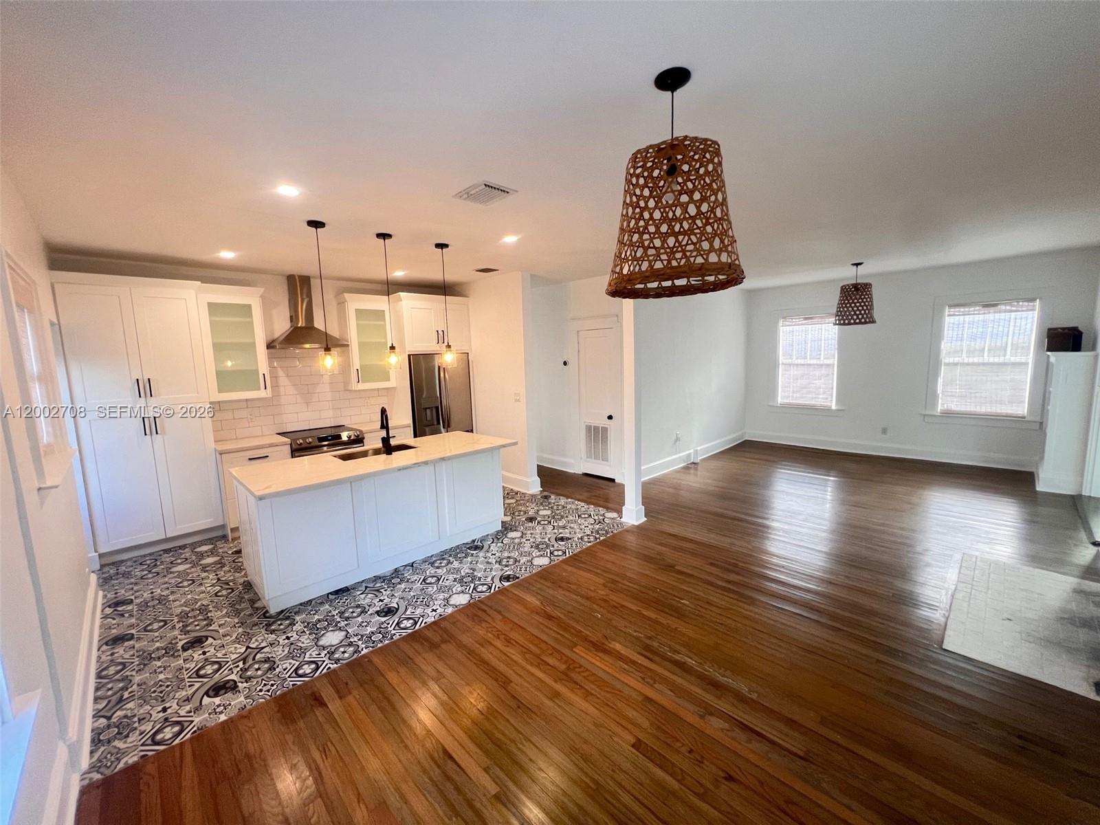 2272 Southwest 11th Terrace Miami, FL 33135 - Photo 6 of 23