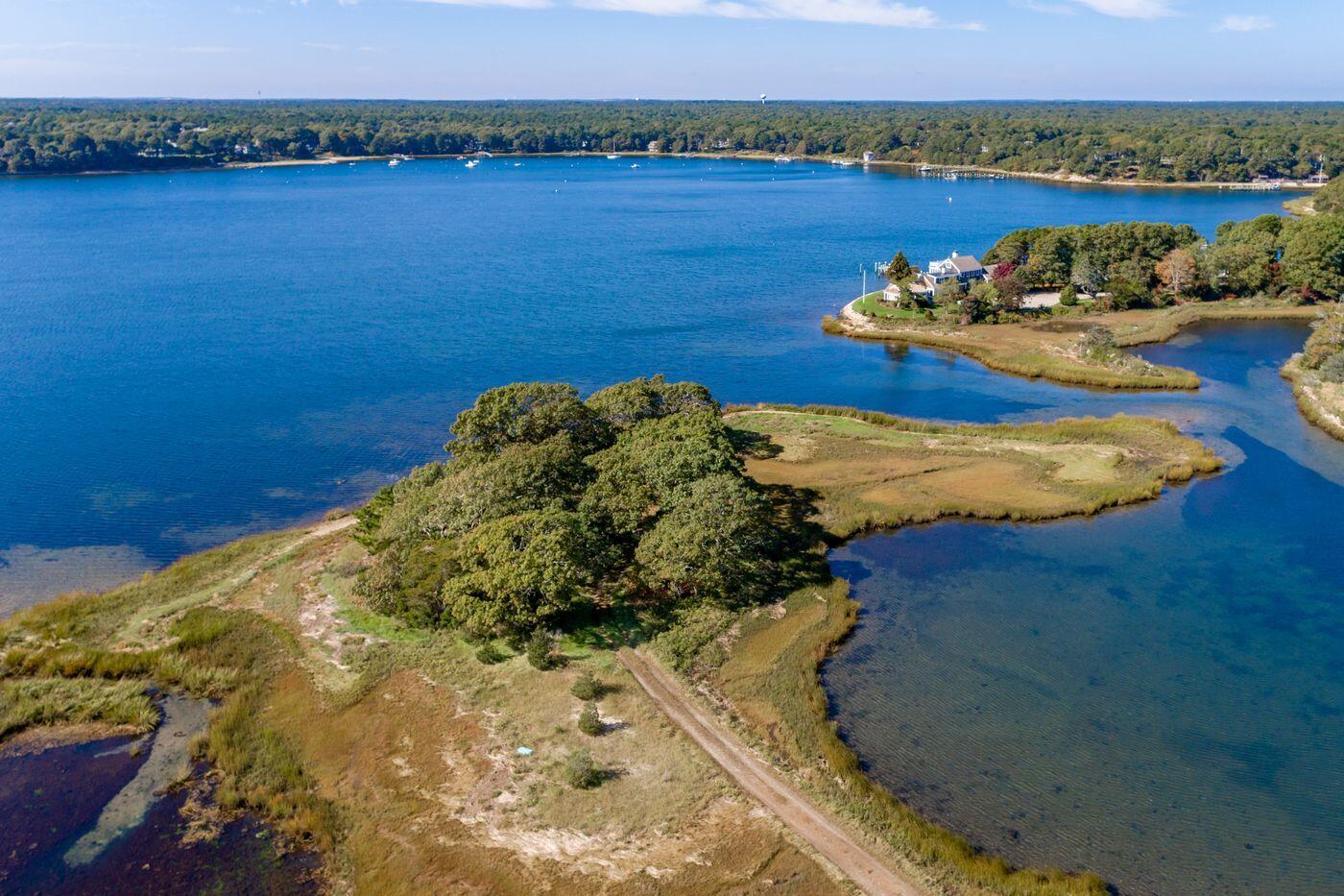 249 Seapuit Road Osterville, MA 02655 - Photo 4 of 15 W4-MA3597-OstervilleSeapuit-1002