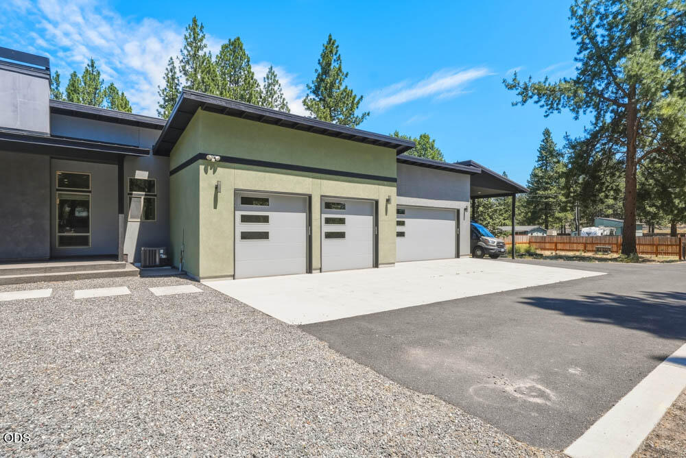 59981 Cheyenne Road Bend, OR 97702 - Photo 11 of 59