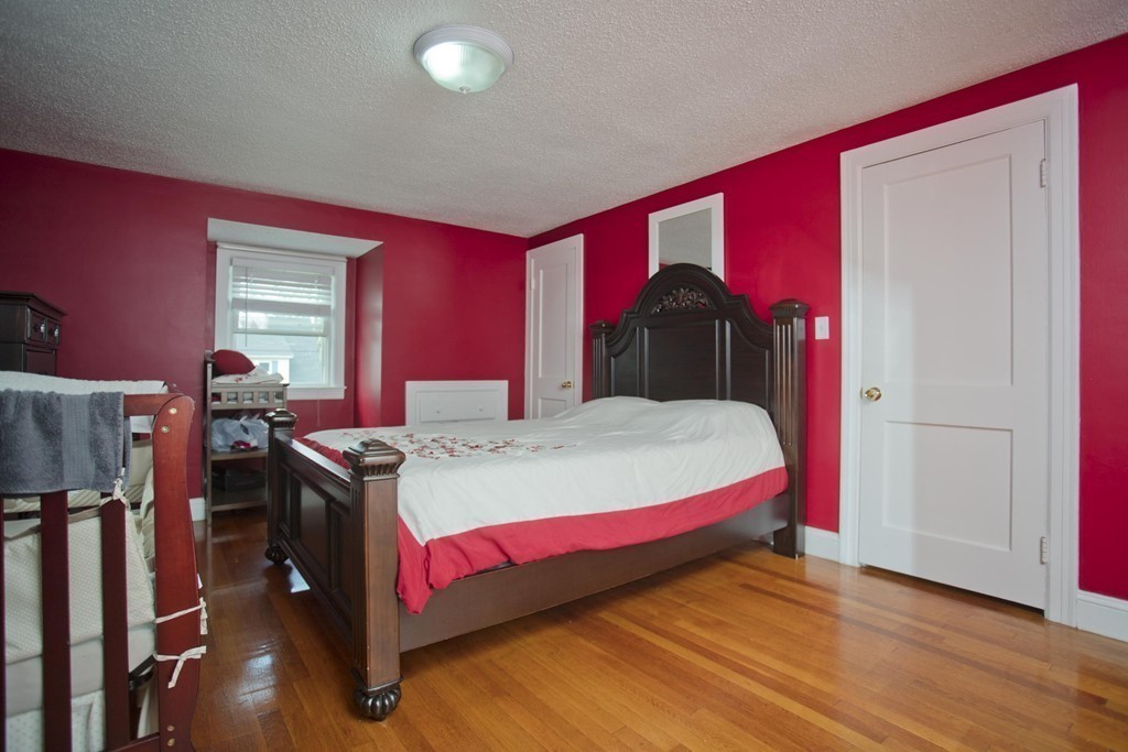 69 Abbott Street Springfield, MA 01118 - Photo 16 of 30 Gallery Image 16