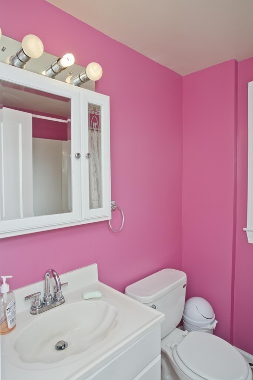 69 Abbott Street Springfield, MA 01118 - Photo 24 of 30 Gallery Image 24