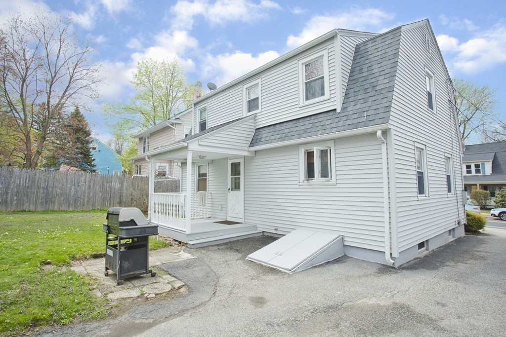 69 Abbott Street Springfield, MA 01118 - Photo 30 of 30 Gallery Image 30