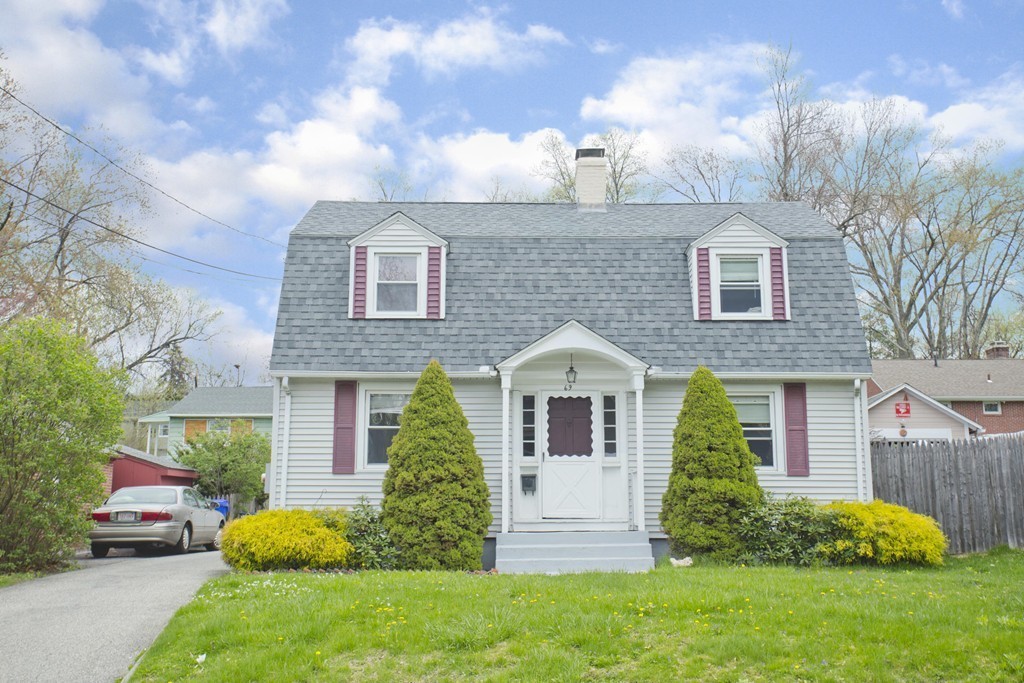 69 Abbott Street Springfield, MA 01118 - Photo 3 of 30 Gallery Image 3