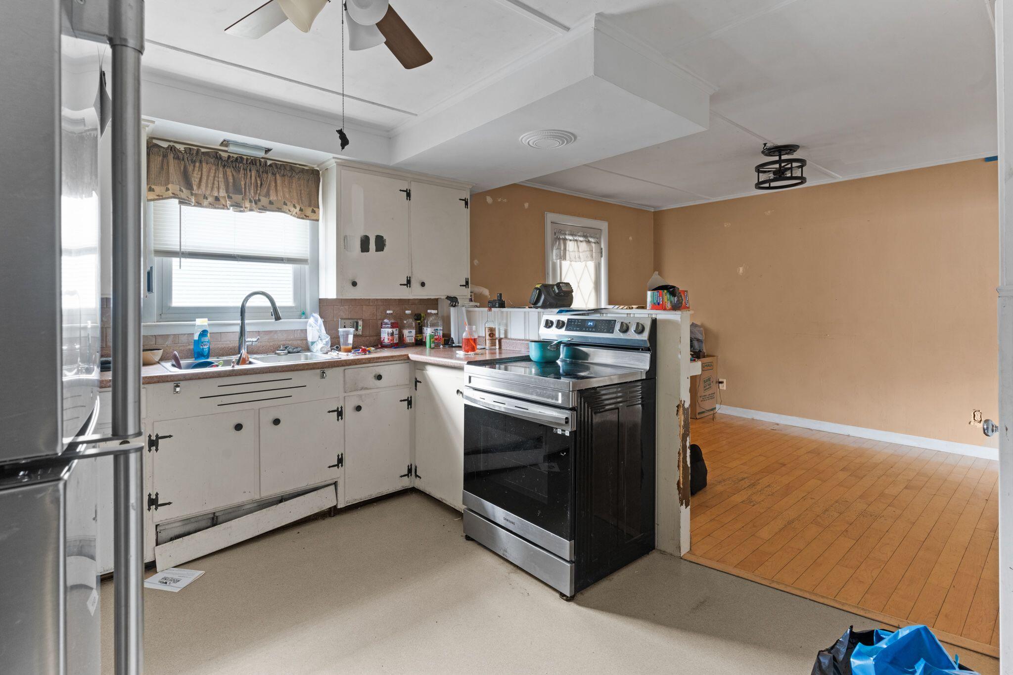24 Cottage Street Fairfield, ME 04937 - Photo 12 of 29 IMG_8186