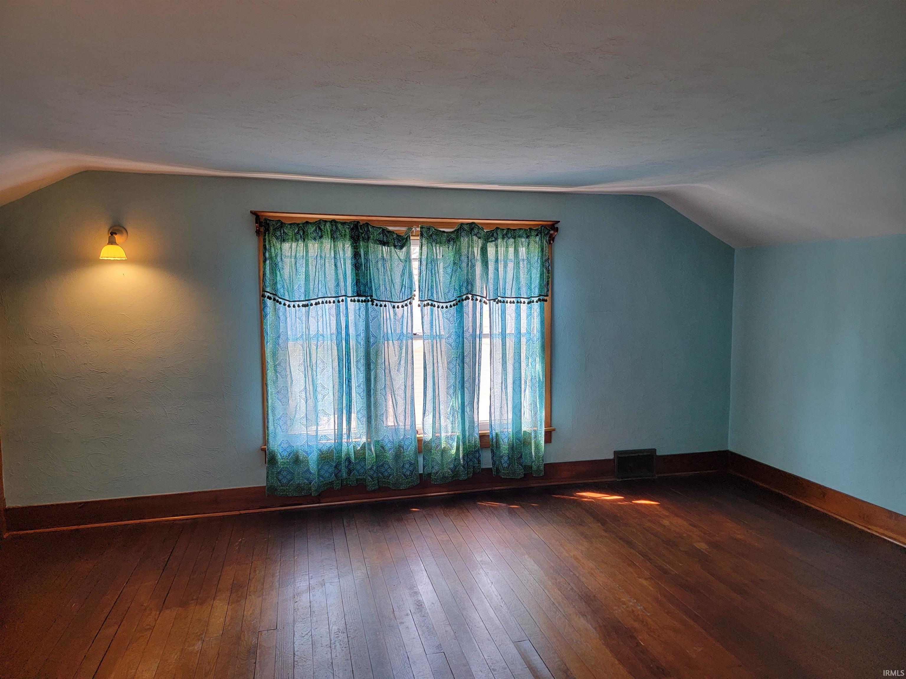 1008 Fulton Avenue Rochester, IN 46975 - Photo 27 of 36