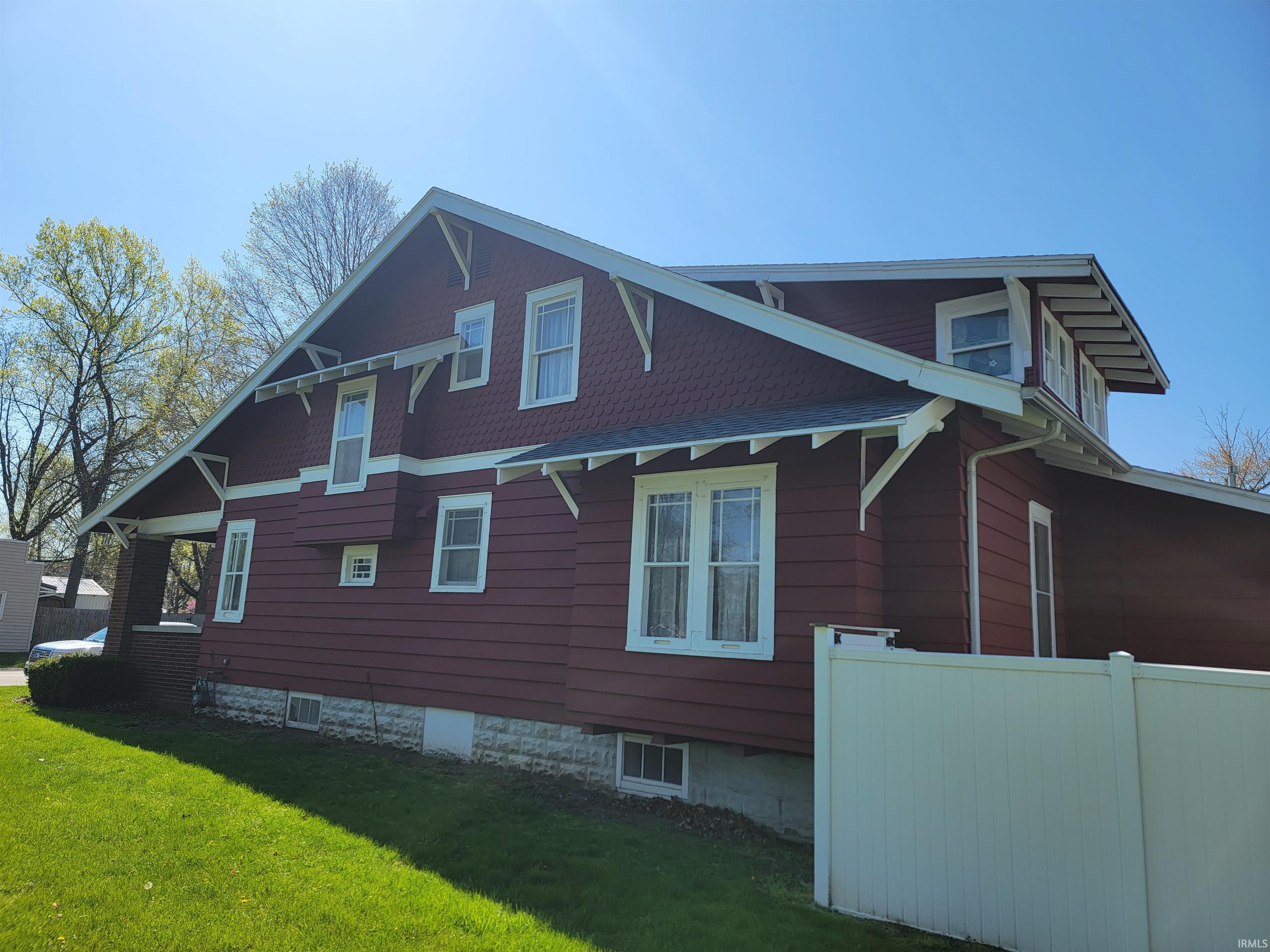 1008 Fulton Avenue Rochester, IN 46975 - Photo 5 of 36