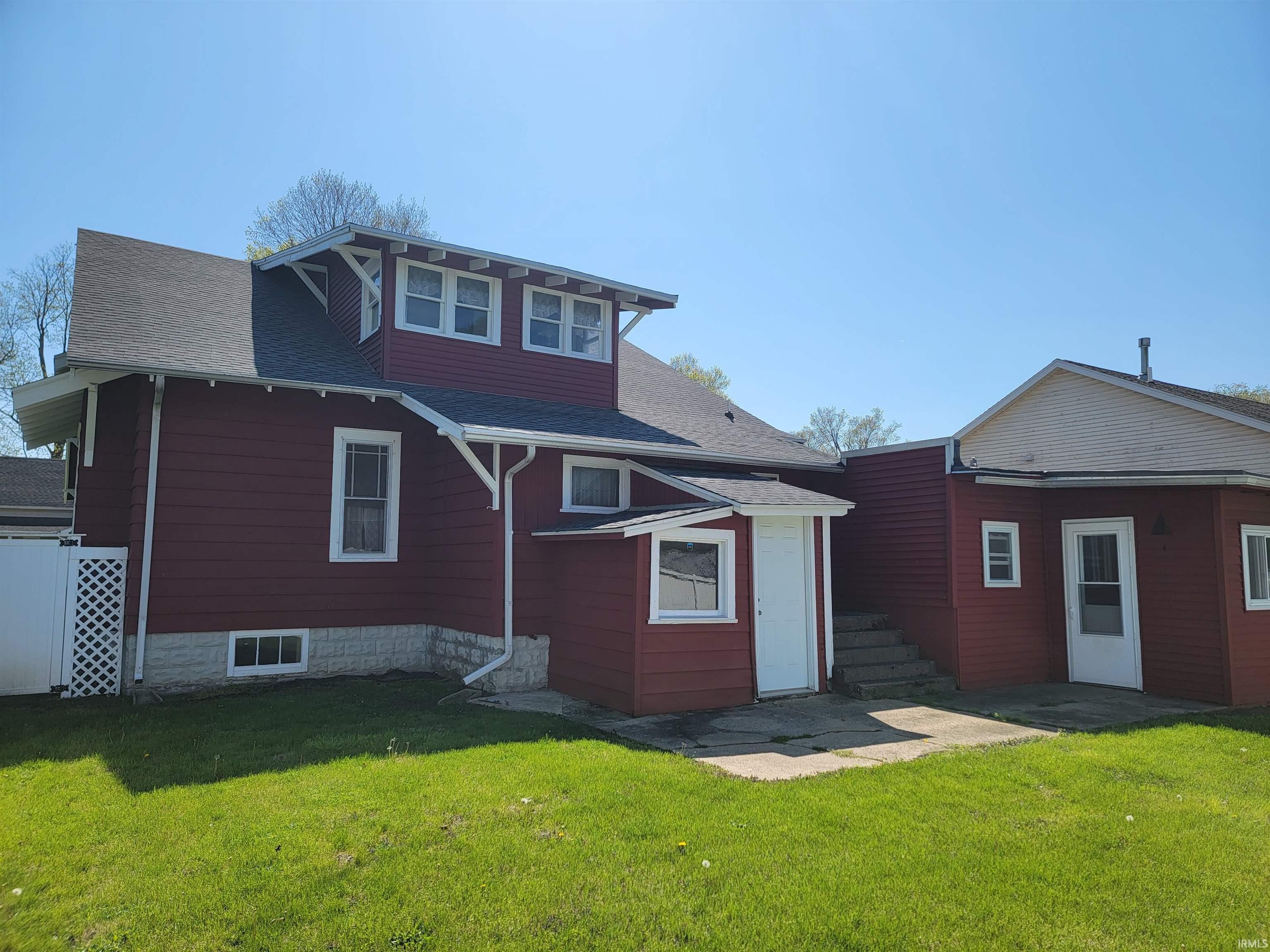 1008 Fulton Avenue Rochester, IN 46975 - Photo 6 of 36