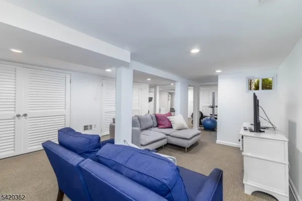 $1,575,000 | 129 Watchung Avenue, Chatham, NJ 07928