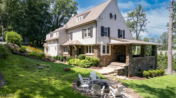 $1,575,000 | 129 Watchung Avenue, Chatham, NJ 07928