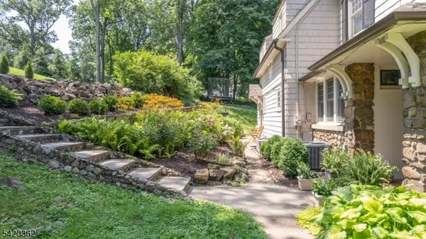 $1,575,000 | 129 Watchung Avenue, Chatham, NJ 07928