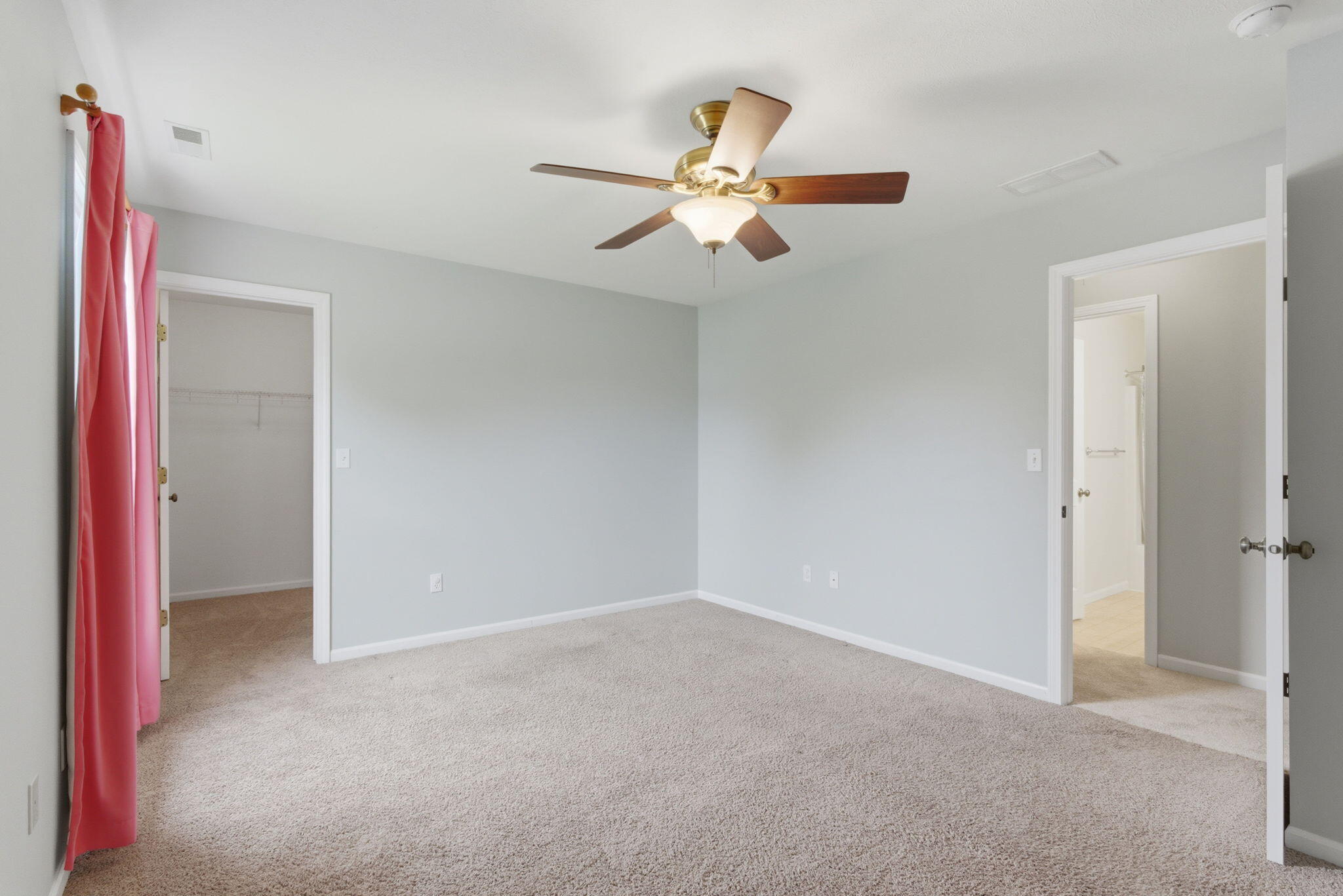 1406 Pine Creek Road Valparaiso, IN 46383 - Photo 18 of 30 2048x1367