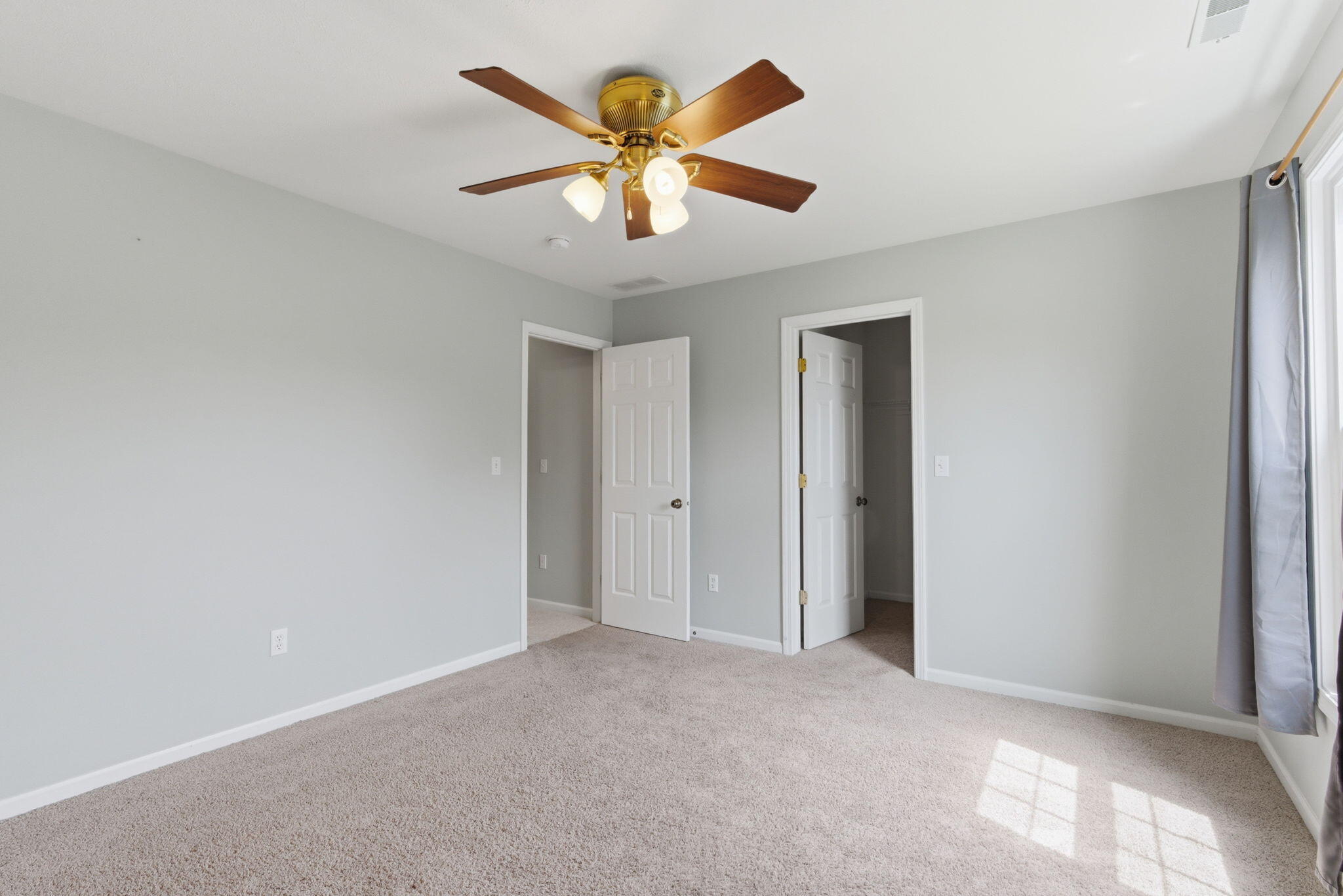 1406 Pine Creek Road Valparaiso, IN 46383 - Photo 21 of 30 2048x1367