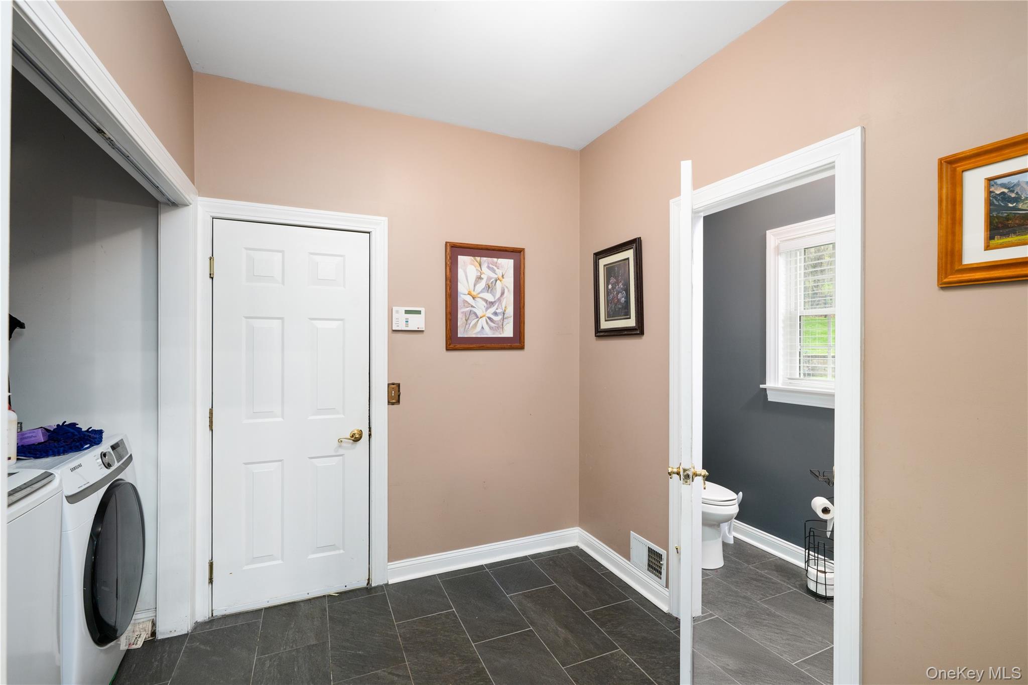 60 Idlewild Road Marlboro, NY 12542 - Photo 16 of 37 Mud Room w/ 1/2 BA, off of garage