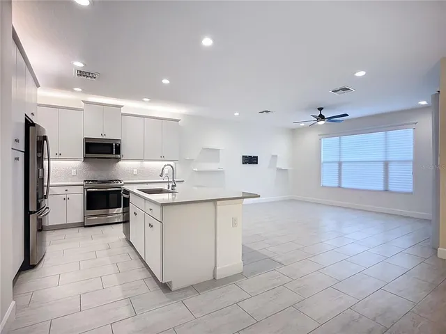 $2,450 | 15459 Santa Pola Drive, Wimauma, FL 33598