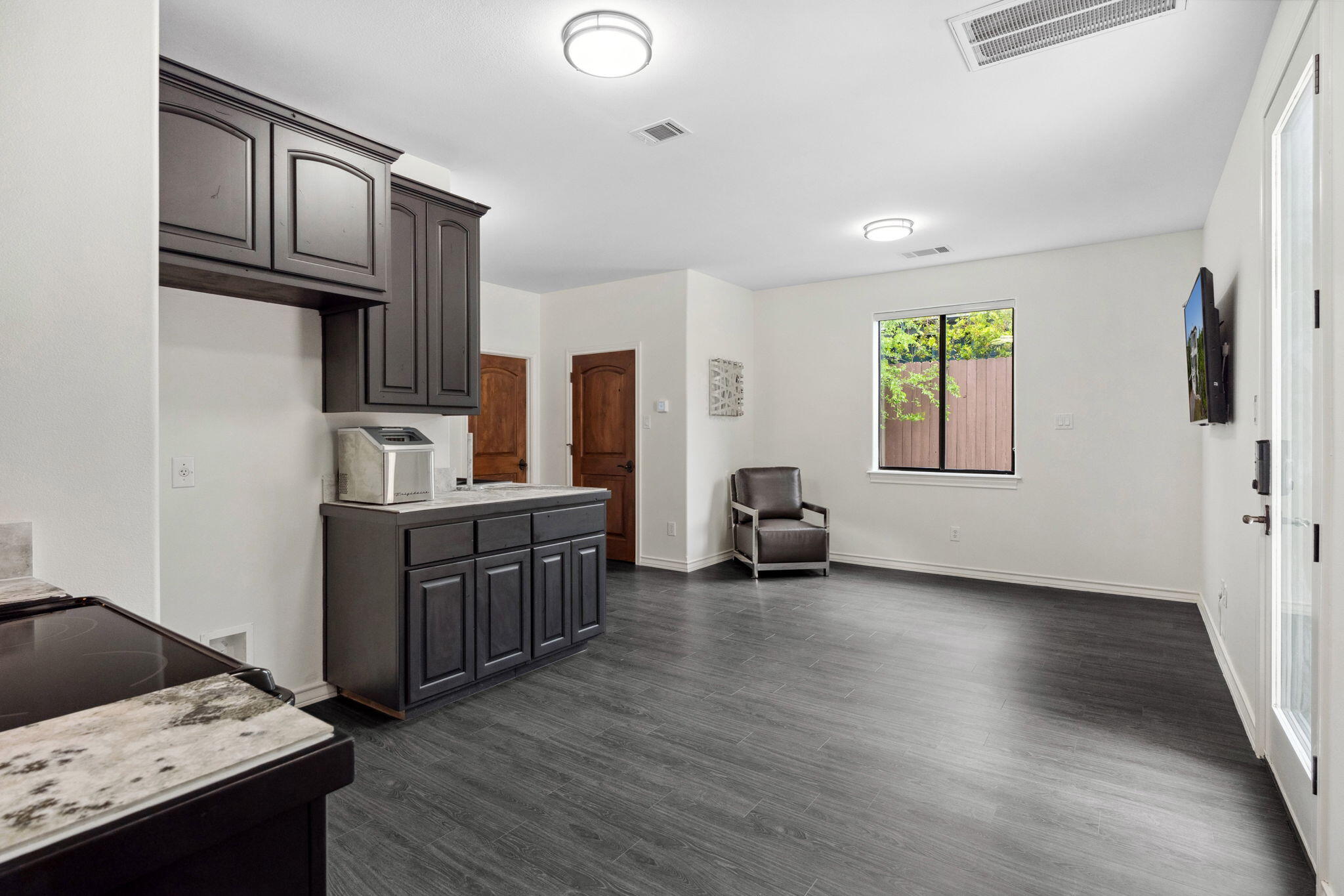 8117 Joy Road Volente, TX 78641 - Photo 9 of 40