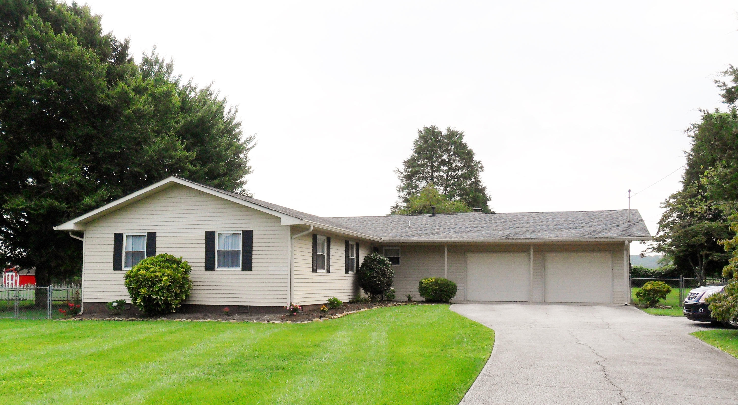 7312 Cornwall Road Knoxville, TN 37931 - Photo 1 of 22 2010-04-14 12