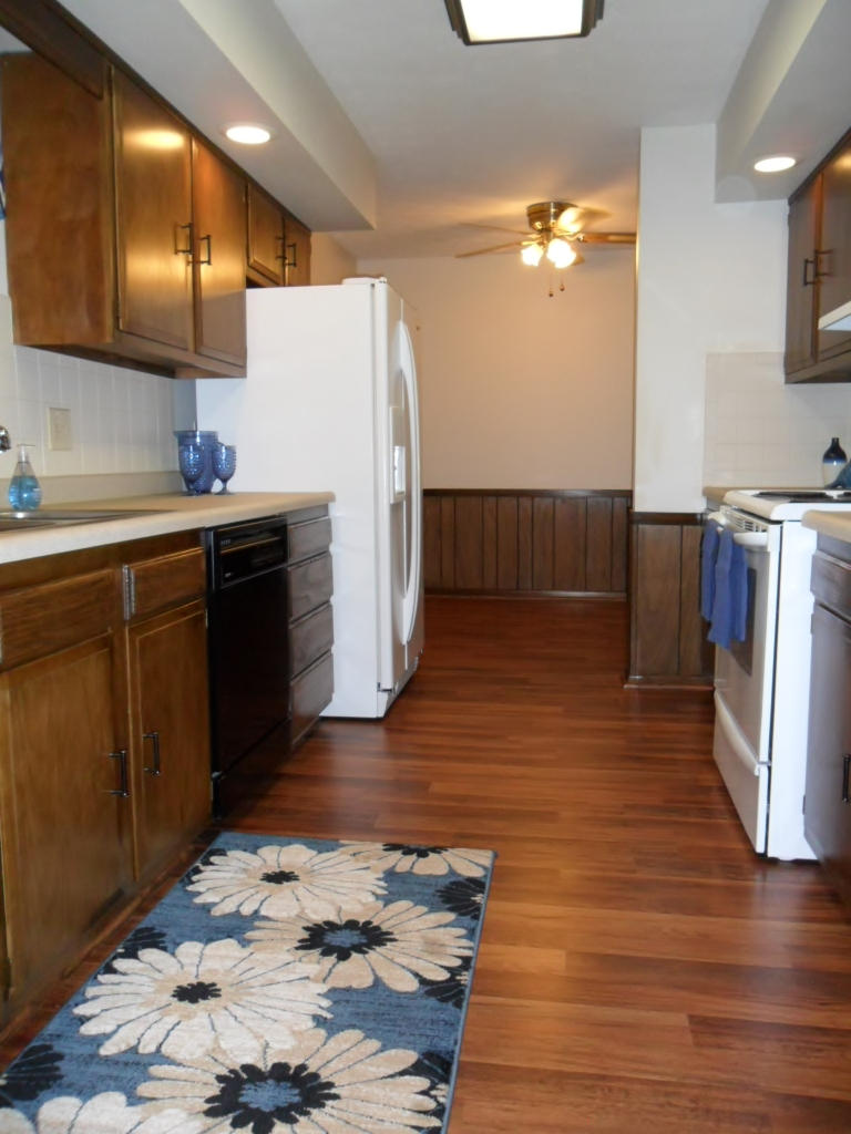 7312 Cornwall Road Knoxville, TN 37931 - Photo 3 of 22 Kitchen