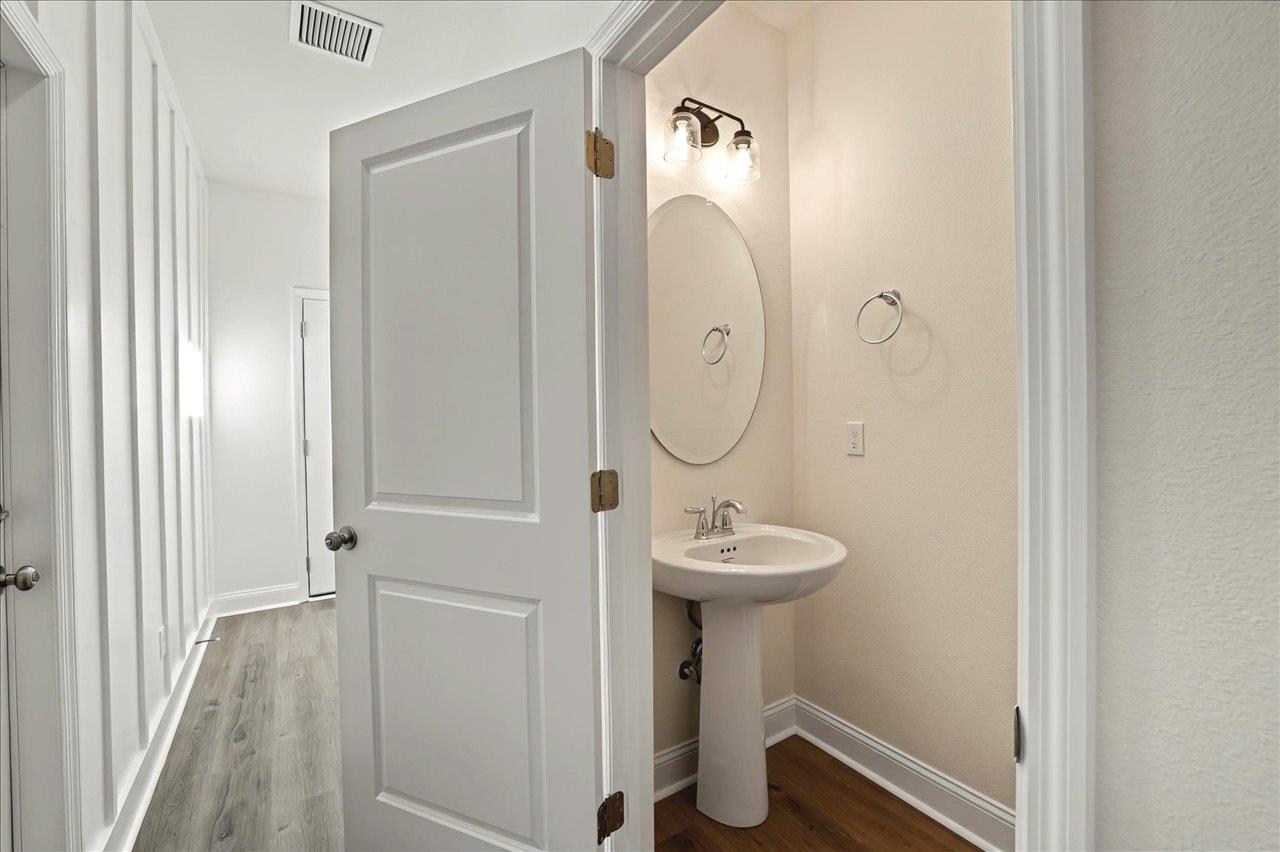 8348 Bull Headley Road Tallahassee, FL 32312 - Photo 2 of 20